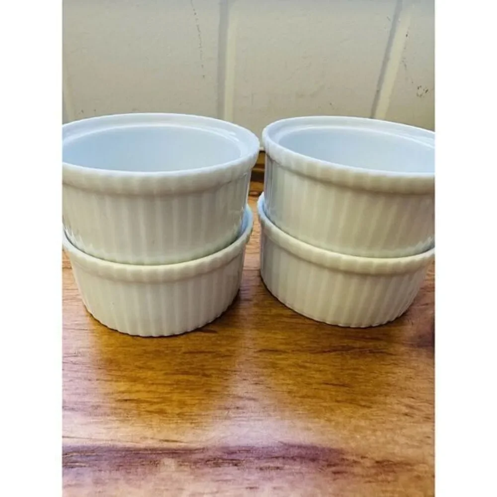 Set Of 4 White‎ Oven Proof Vintage White Ramekins Baking Dishes See Photos